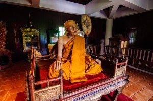 Wat Chediluang Varaviharn Another Wax Monk In Library (Wat Chediluang Varaviharn, Чианг Май, Таиланд.)