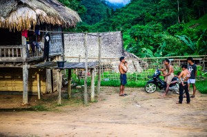 Laos Roads Lifestyle (Дороги Лаоса. Из Бокео в Луангпхабанг.)