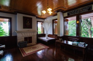 War Museum In Chiang Rai Room On Second Floor (Какой-то военный музей в Чианг Рае.)