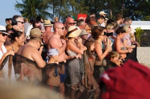 20 Th Annual Turtle Release 06 (20-й ежегодный выпуск морских черепах в море.)