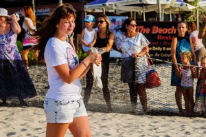 20 Th Annual Turtle Release 48 (20-й ежегодный выпуск морских черепах в море.)