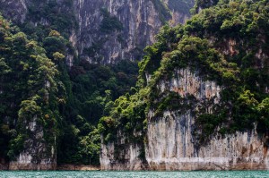 Скалы озера Чао Лан (Тайский Гуйлинь и красоты озера Чао Лан.)