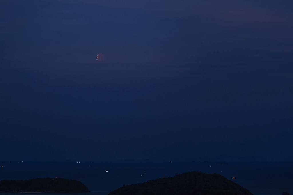 Лунное затмение, 4 апреля 2015.