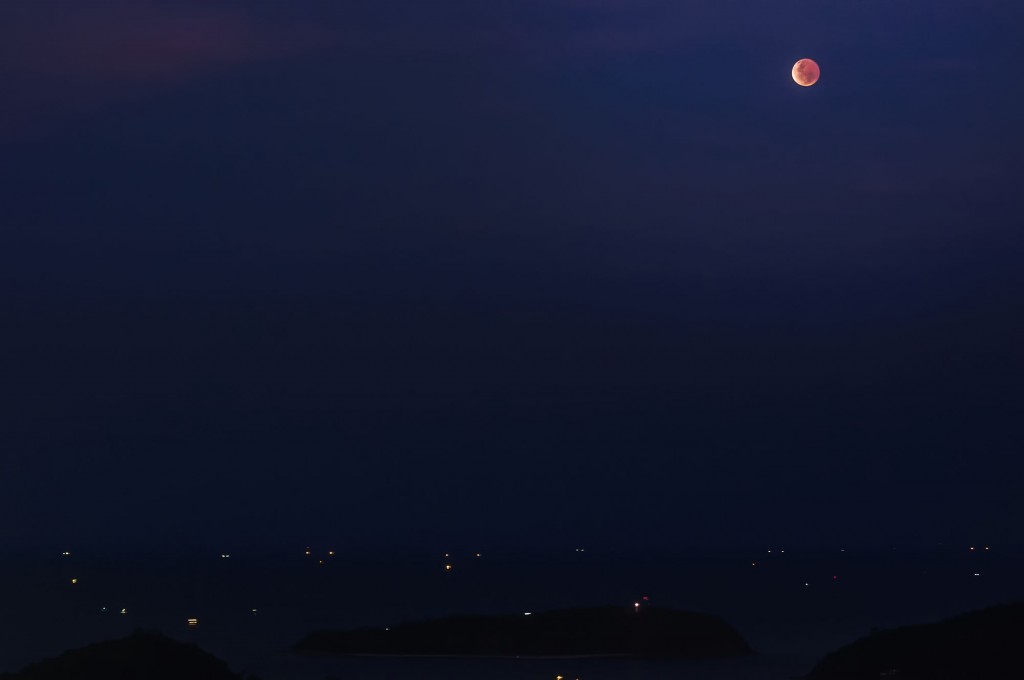 Лунное затмение, 4 апреля 2015.
