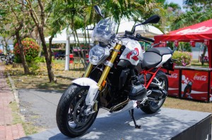 BMW. (Phuket Bike Week 2015 днём на Сапан Хине.)